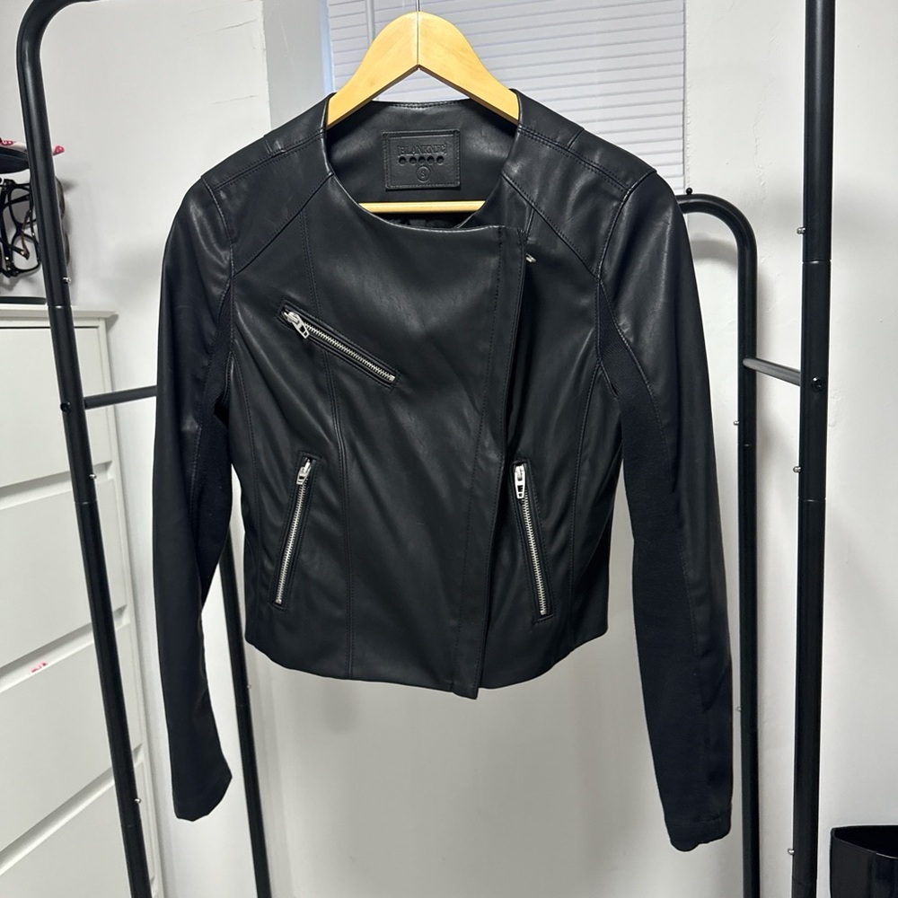 Blank NYC Black Faux Leather Moto Jacket Cropped Zip Up Women’s Small